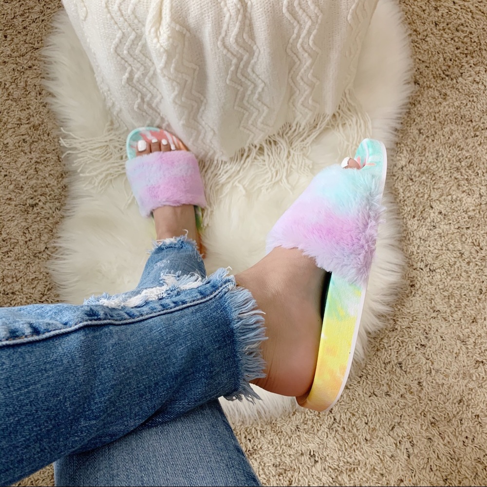 Momo Slides- in Multi-Color - Picture 6 of 6